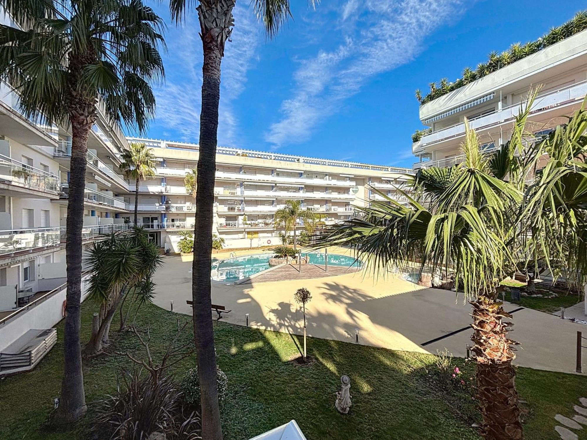 Port Canigo 1 150- Magnifico Con Pisci Appartement Roses